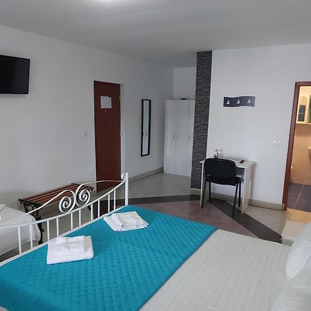 Casa Geppo - Camere De Inchiriat Ieşelniţa Extérieur photo