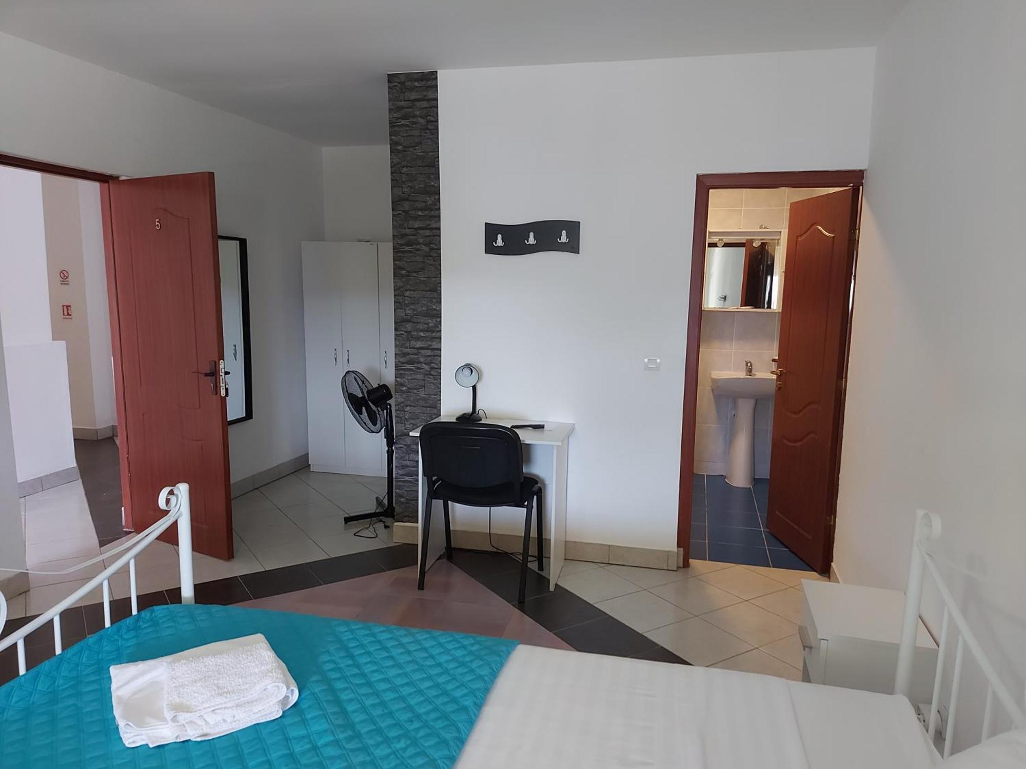 Casa Geppo - Camere De Inchiriat Ieşelniţa Extérieur photo