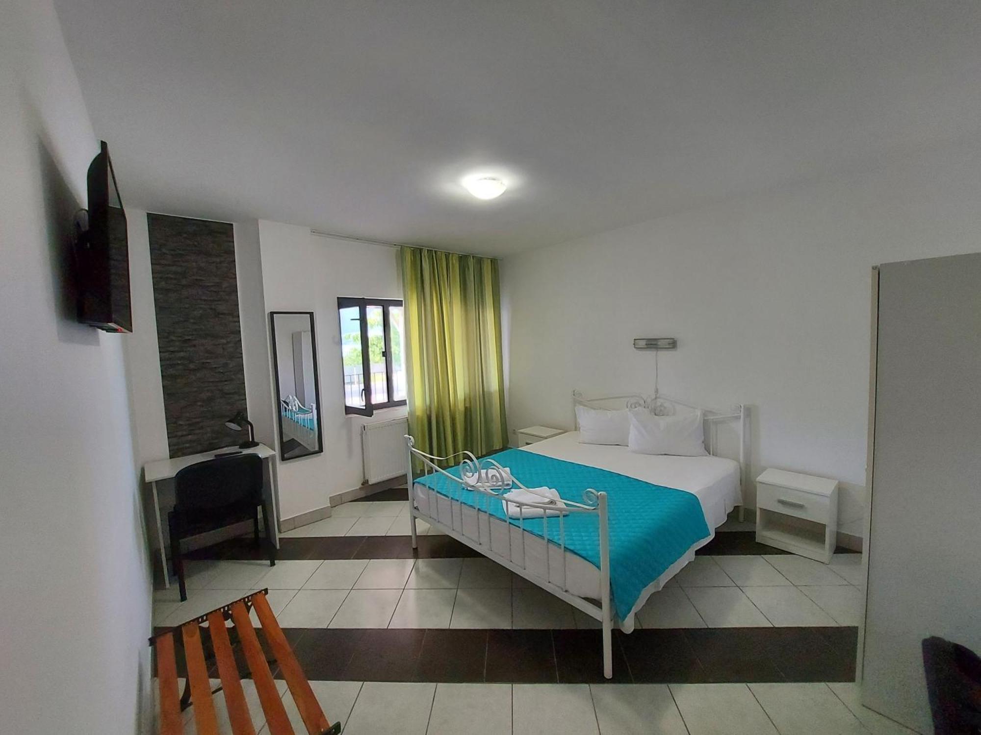 Casa Geppo - Camere De Inchiriat Ieşelniţa Chambre photo