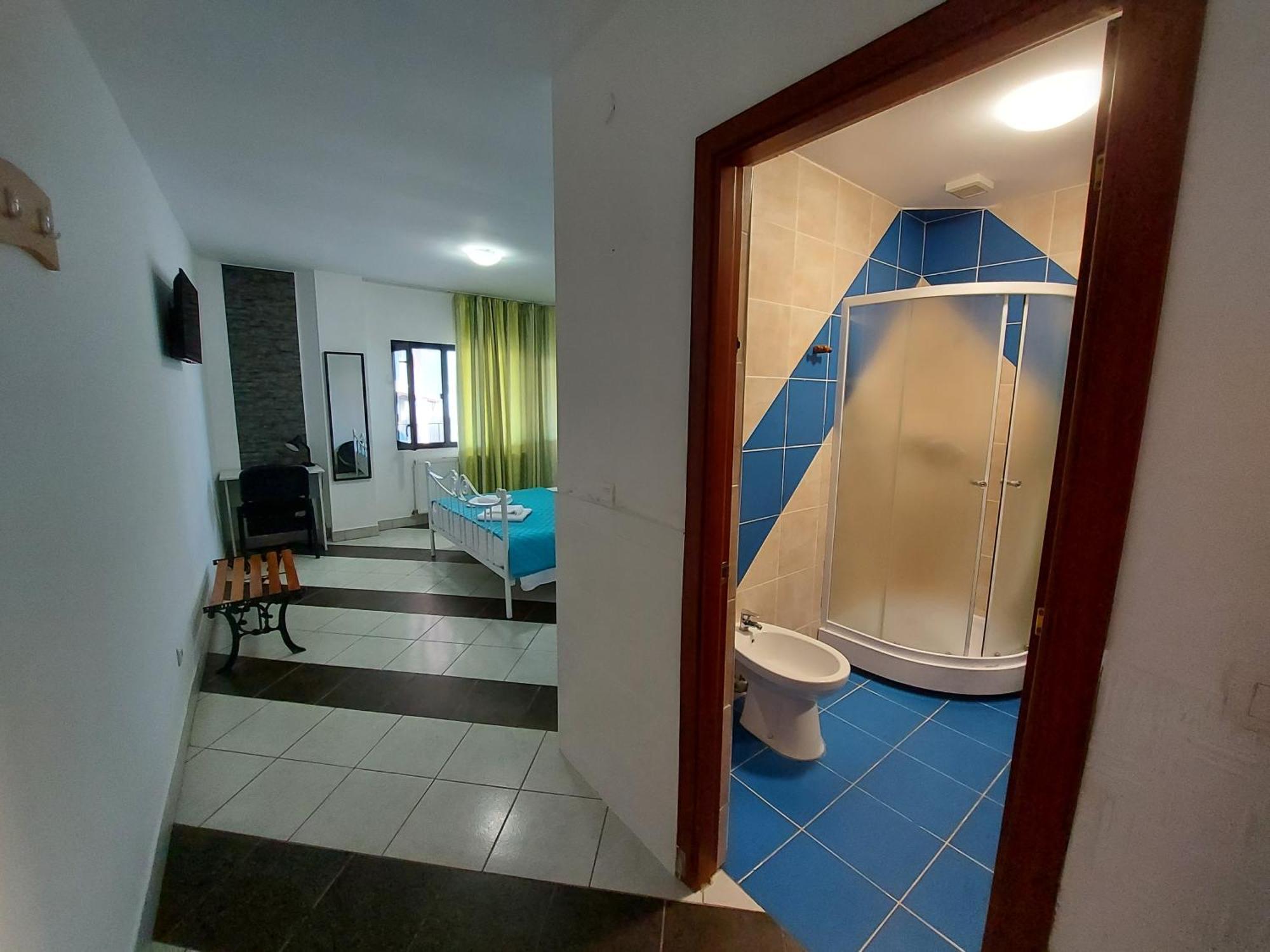 Casa Geppo - Camere De Inchiriat Ieşelniţa Chambre photo