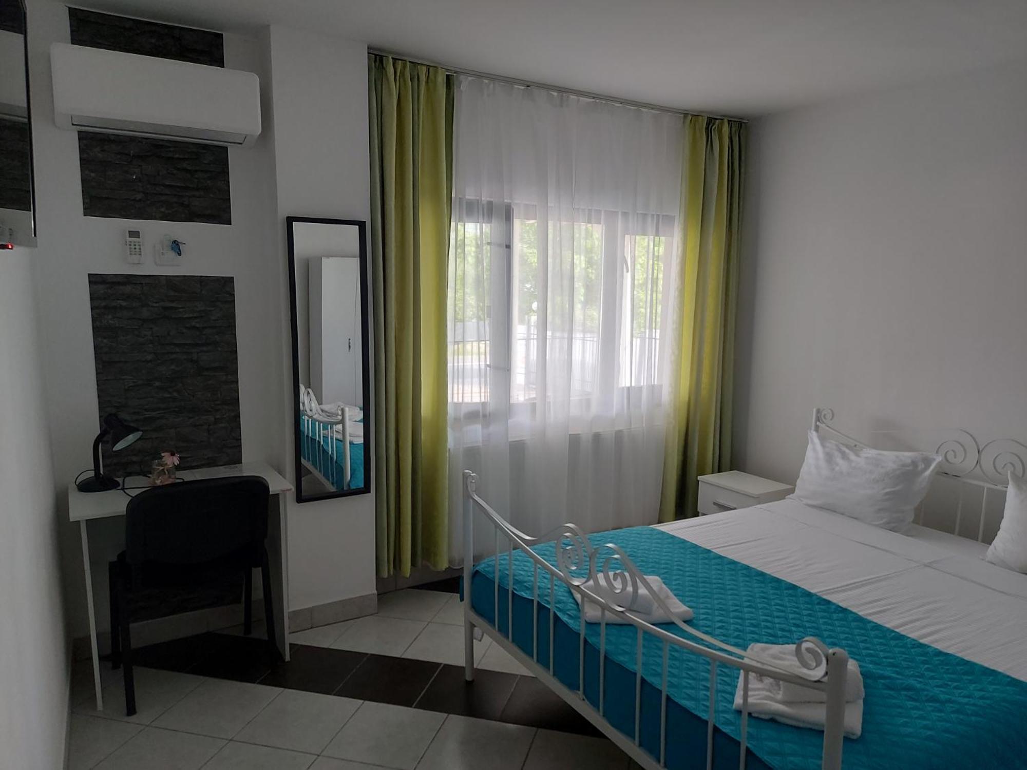 Casa Geppo - Camere De Inchiriat Ieşelniţa Extérieur photo