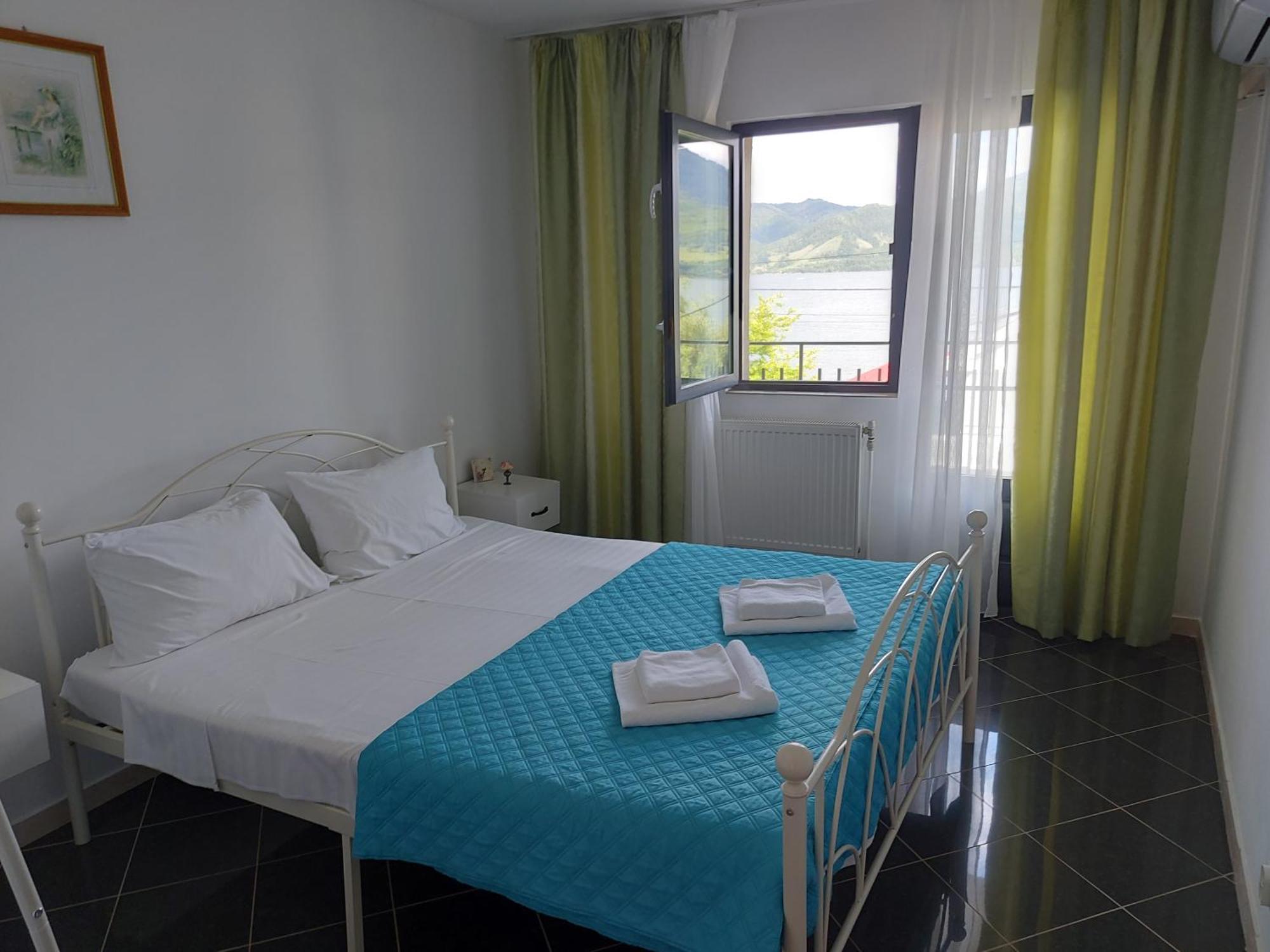 Casa Geppo - Camere De Inchiriat Ieşelniţa Extérieur photo